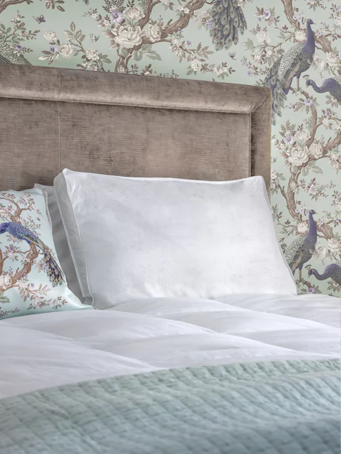 [LA-BED-004] Pillow – Supreme Comfort Dual-Sided